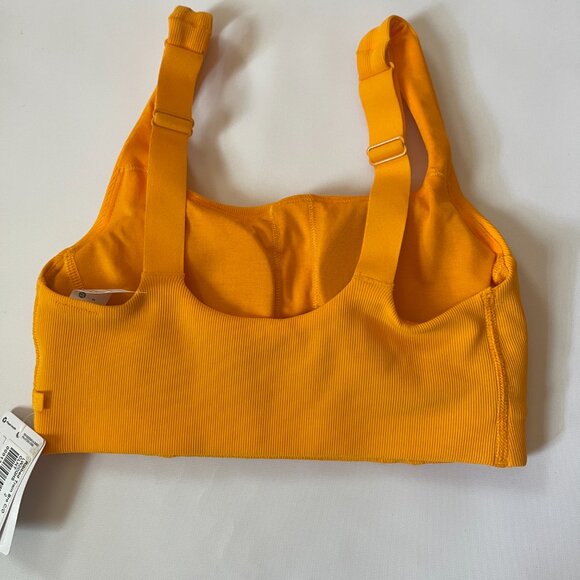 NWT: Lululemon Ribbed Train Bra*Medium Support  Size 2 - Picture 2 of 6